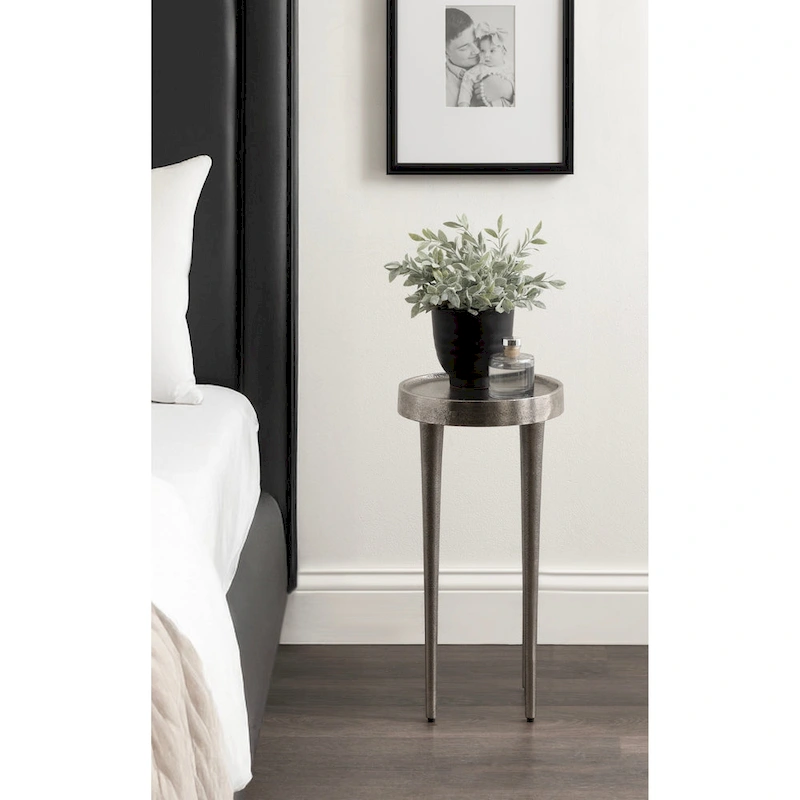 Kate and Laurel Rava Metal Drink Table