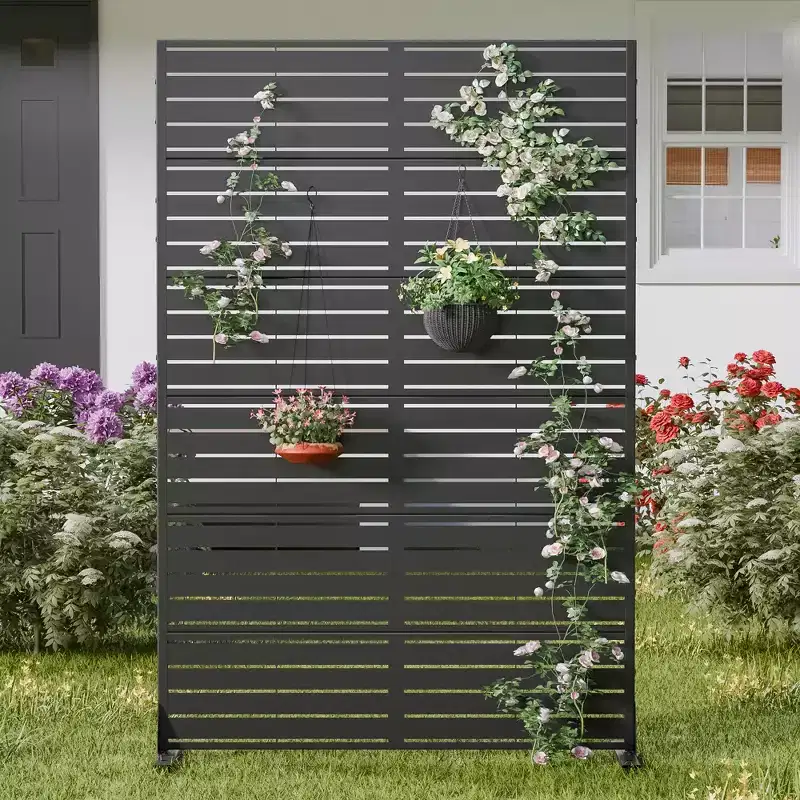 Outdoor Metal Privacy Screen - 72