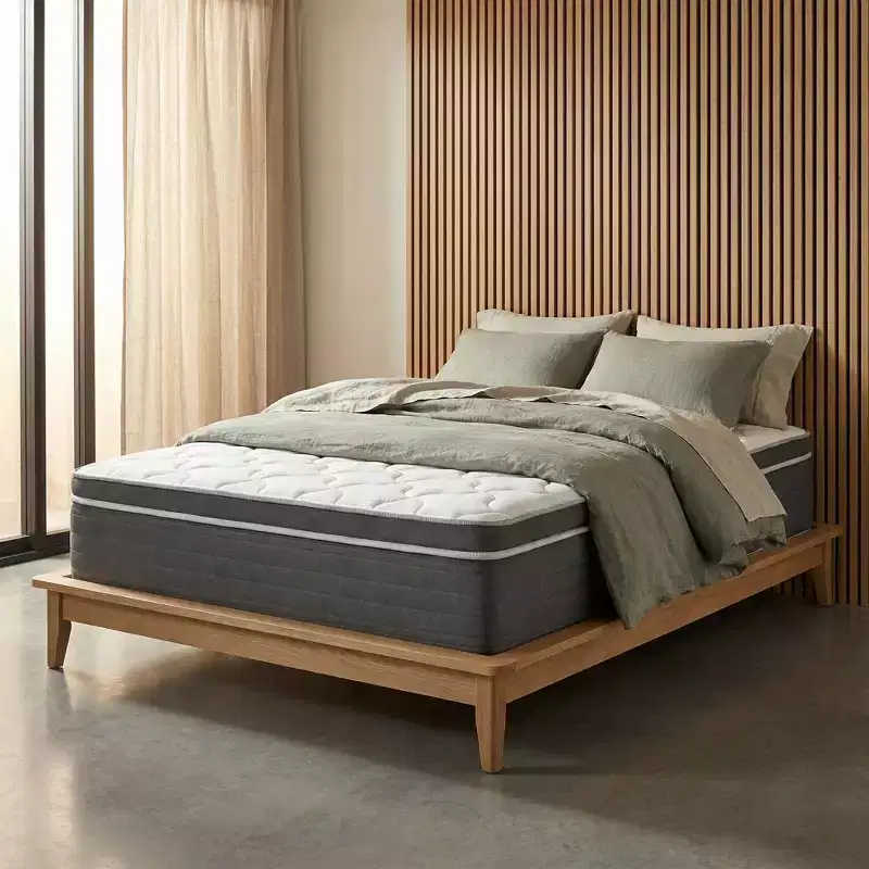 12 Inch King Innerspring Mattress, Plush Feel, Pocket Coils, Breathable Cover, Boxed